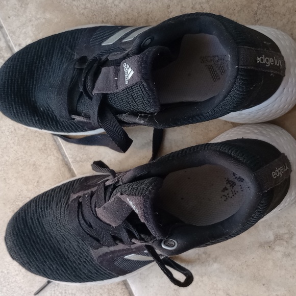 Adidas - Picture 4 of 7